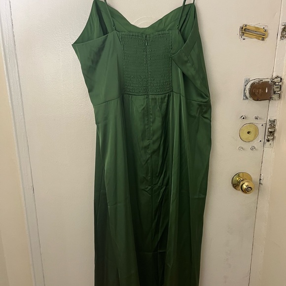 green abercrombie satin midi dress with side split and elastic back bodice - Picture 3 of 4
